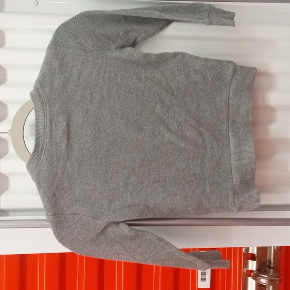 Boys old navy pullover sweater size 5T - Picture 2 of 2